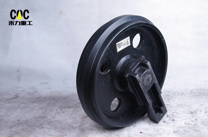 China Mini Excavator Front Idler Undercarriage Part CAT E70B