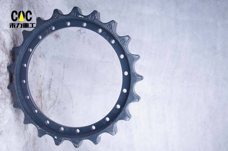 PC200 SPROCKET (1)