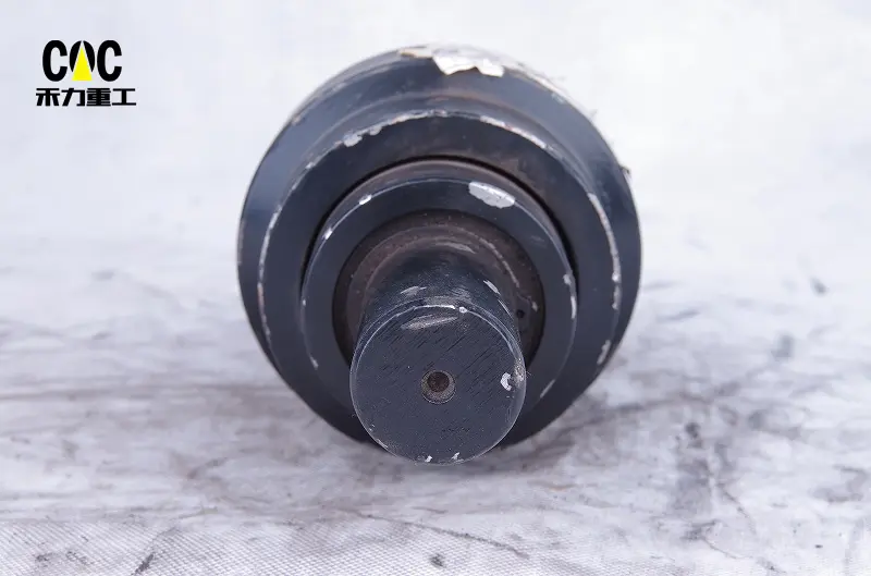 High Quality Construction Machinery Parts Carrier Roller Upper roller Top roller R80