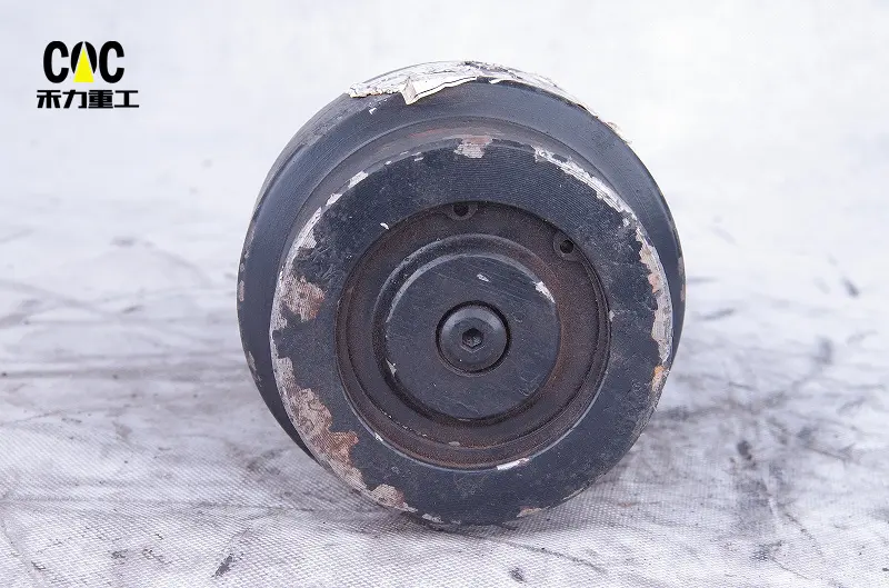 High Quality Construction Machinery Parts Carrier Roller Upper roller Top roller R80