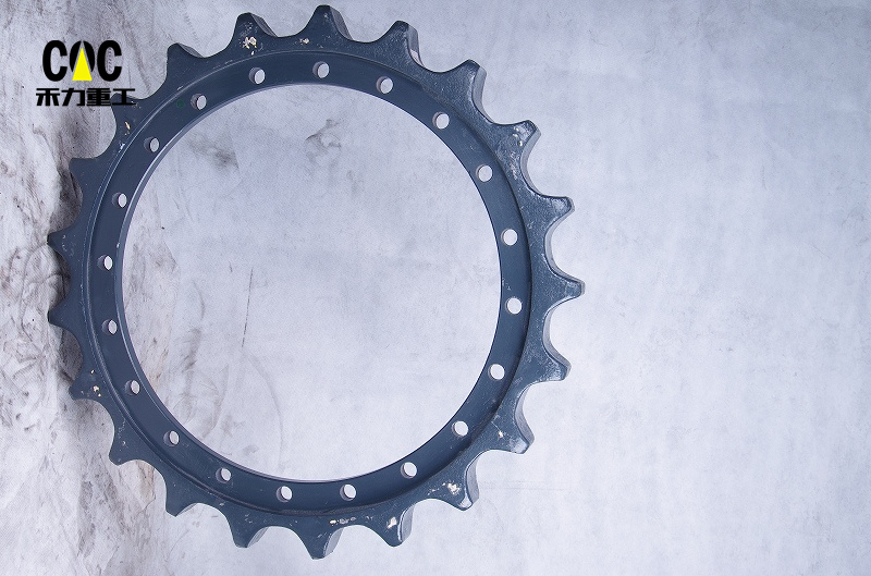 PC200 SPROCKET (3)