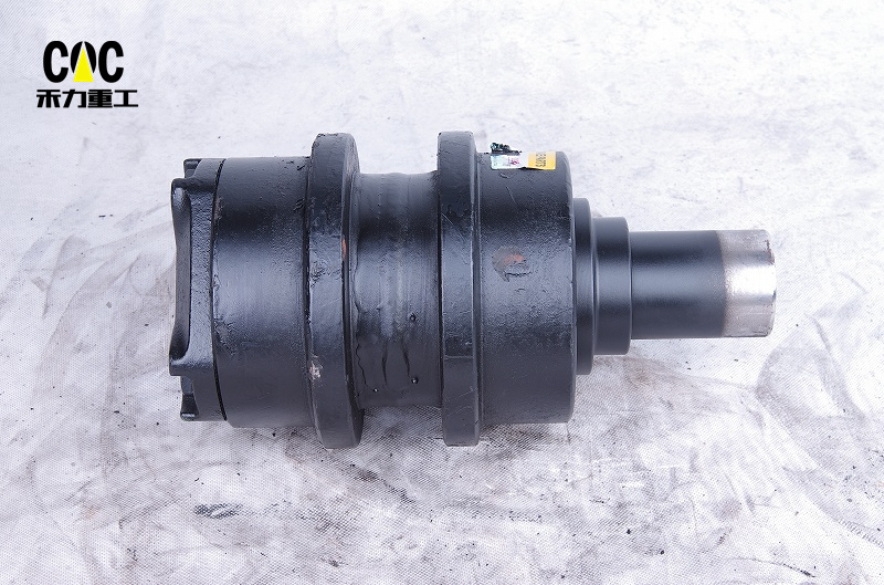 PC200 CARRIER ROLLER (2)