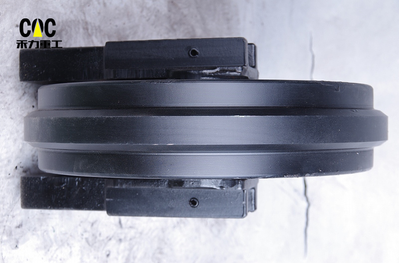 China Mini Excavator Front Idler Undercarriage Part CAT E70B