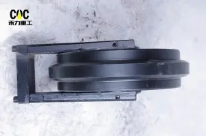Excavator spare parts low price idler roller for bob cat e305 track idler for excavator