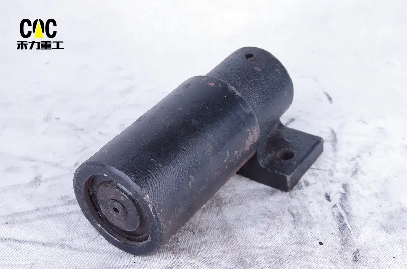 Chinese wholesale Upper Chain Roller - Excavator Undercarriage dh250 Top Carrier Roller For Sale Excavator carrier roller – Heli detail pictures
