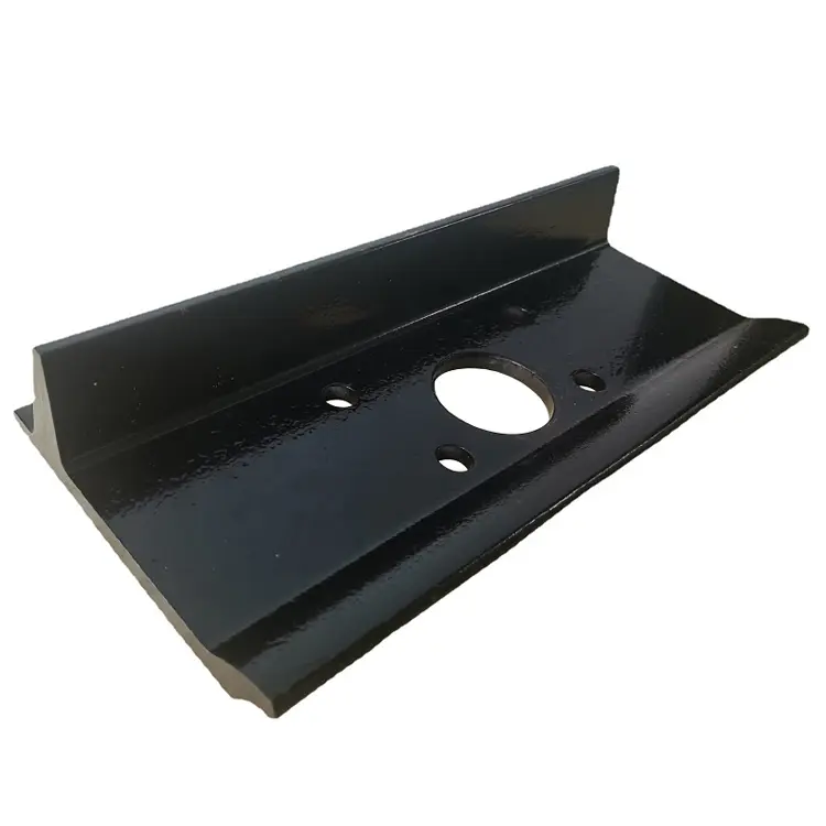 Excavator Triple Track Shoes for Construction Equipment R60 Undercarriage Excavator Track Shoes China Track Shoe